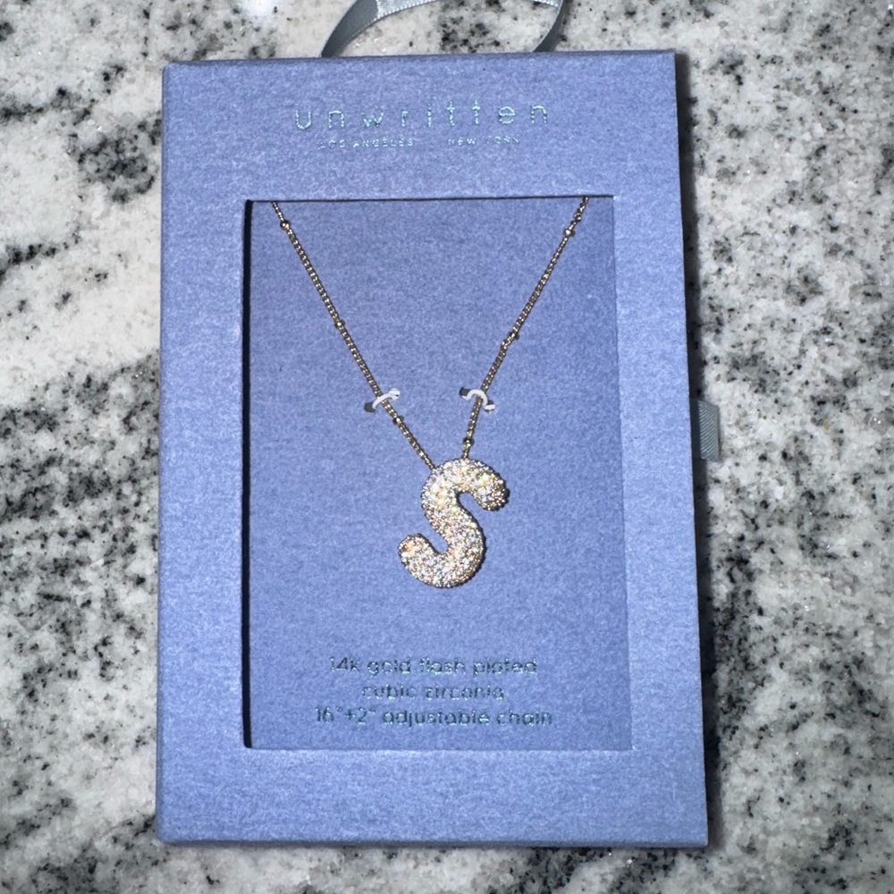 Unwritten Initial Bubble Letter Necklace - S